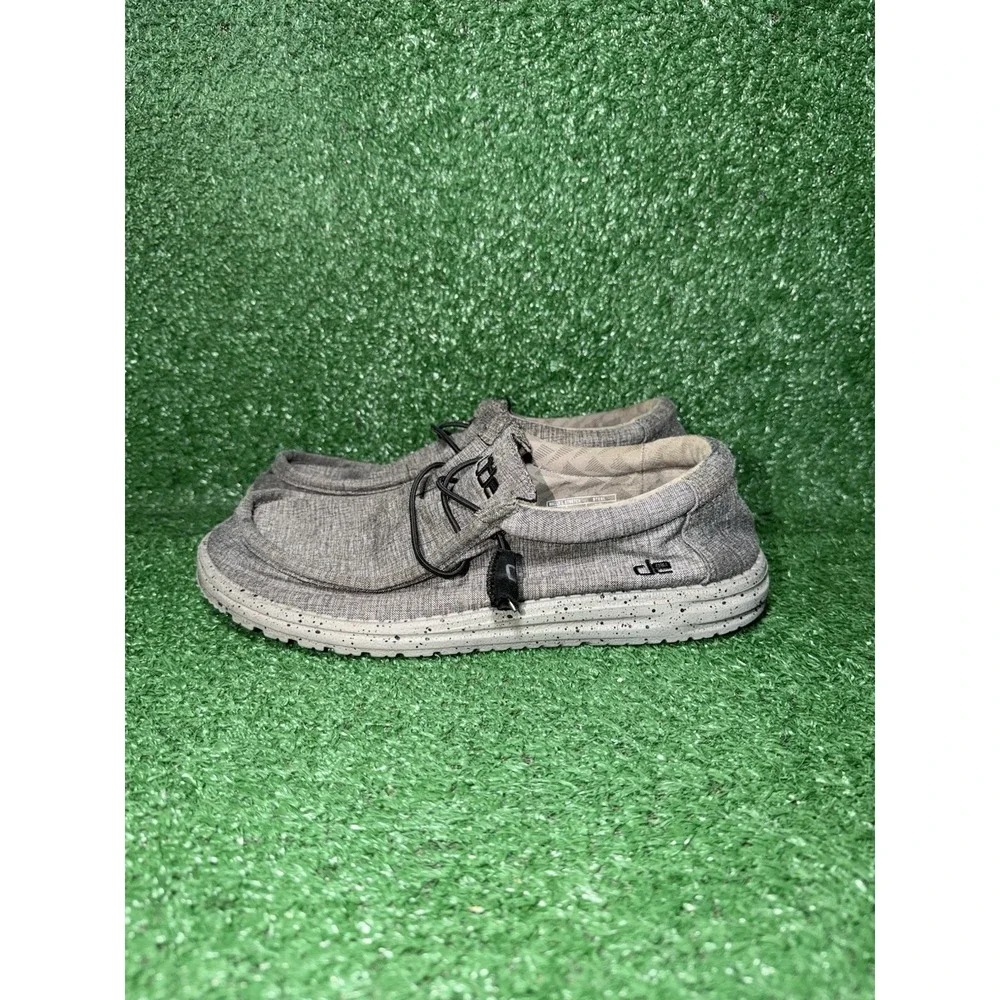 Hey Dude Wally Men Size 10 Grey Slip On Lightweight Shoe Comfort Sneaker